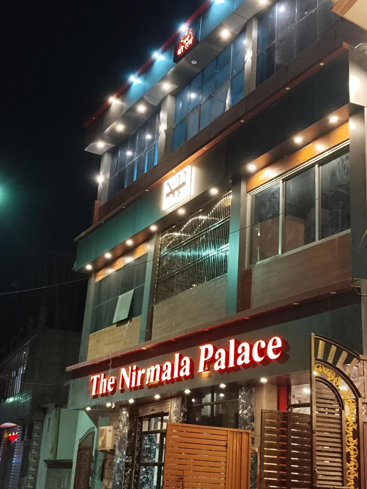 The Nirmala Palace Hotel Ayodhya ภายนอก รูปภาพ